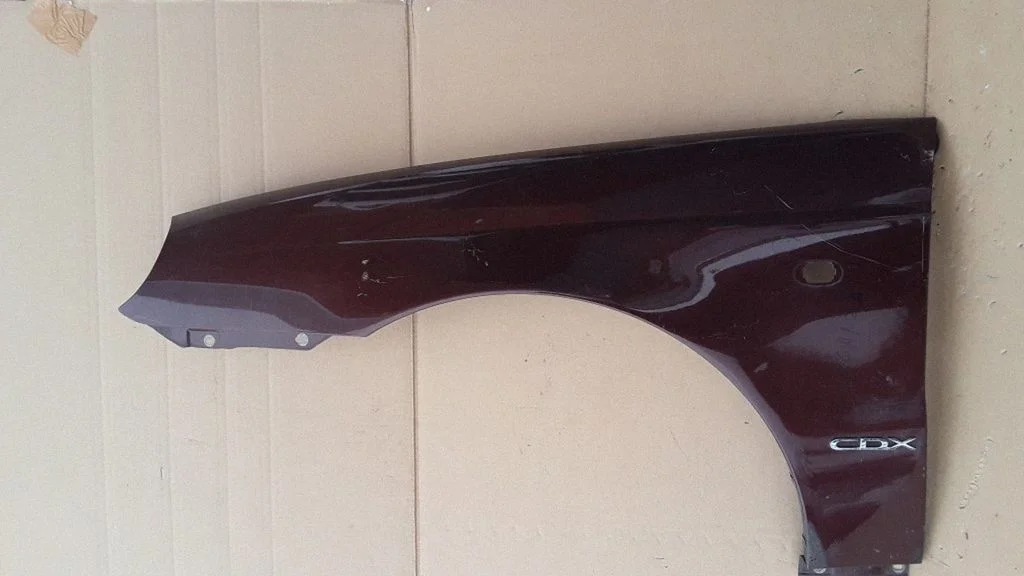 Fender – left