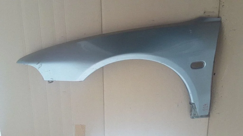 Fender – Mitsubishi Galant (1997-2003)