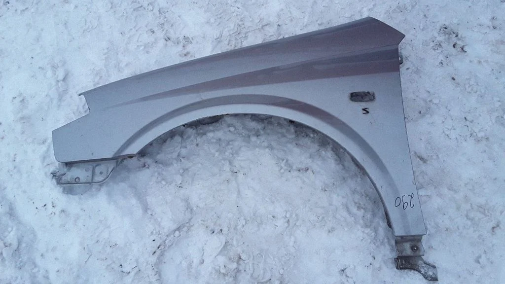 Fender – Nissan Primera (2002-2007)