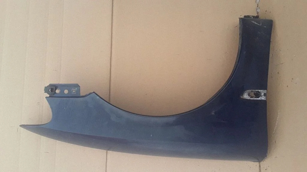 Fender – Opel Vectra B (1996-2002)