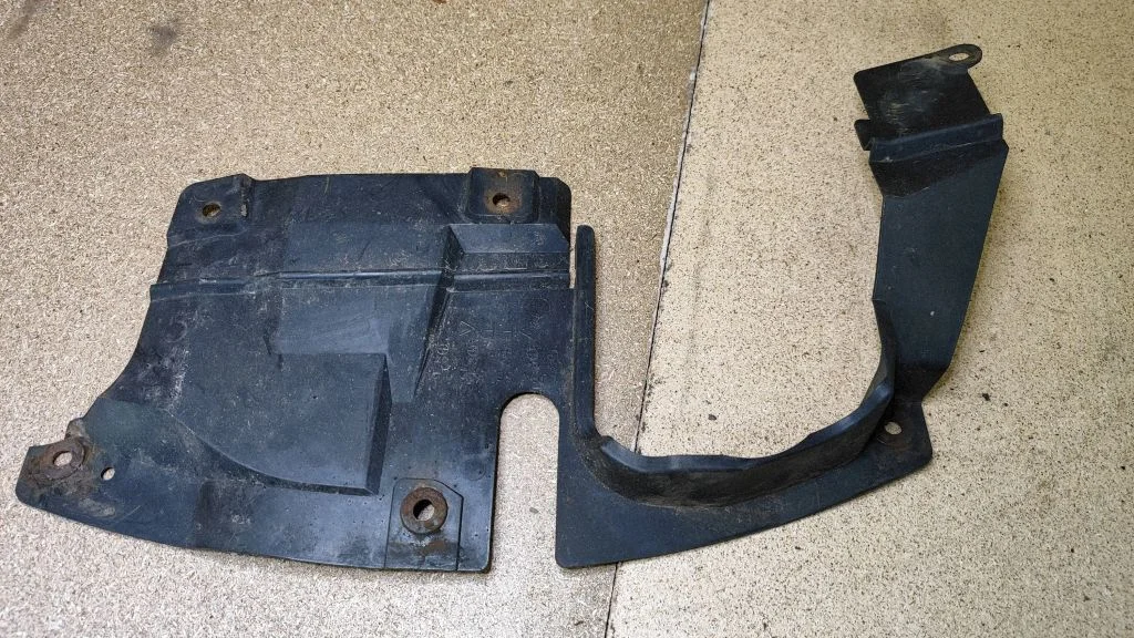 Engine splash shield/under tray – Mazda 6 (2002-2008)