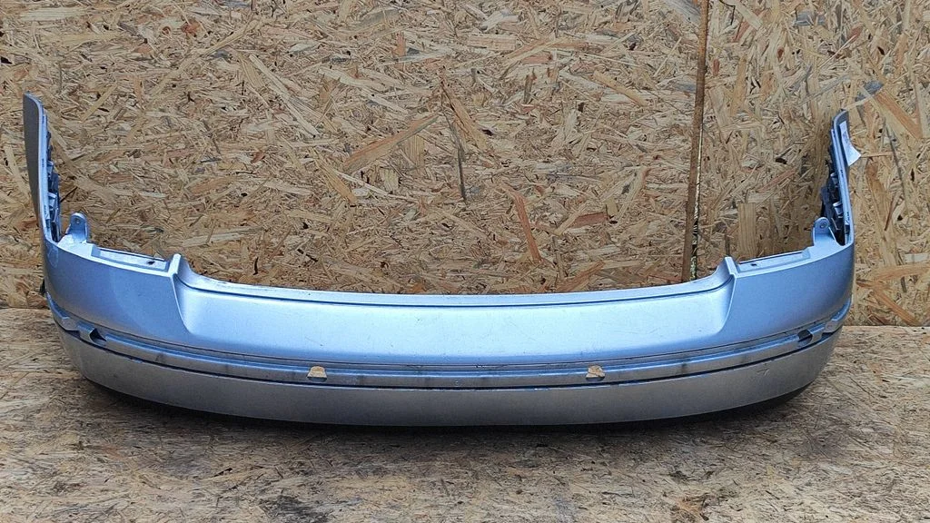 Tagumine kaitseraud – Volkswagen Passat B5.5 (2001-2005)