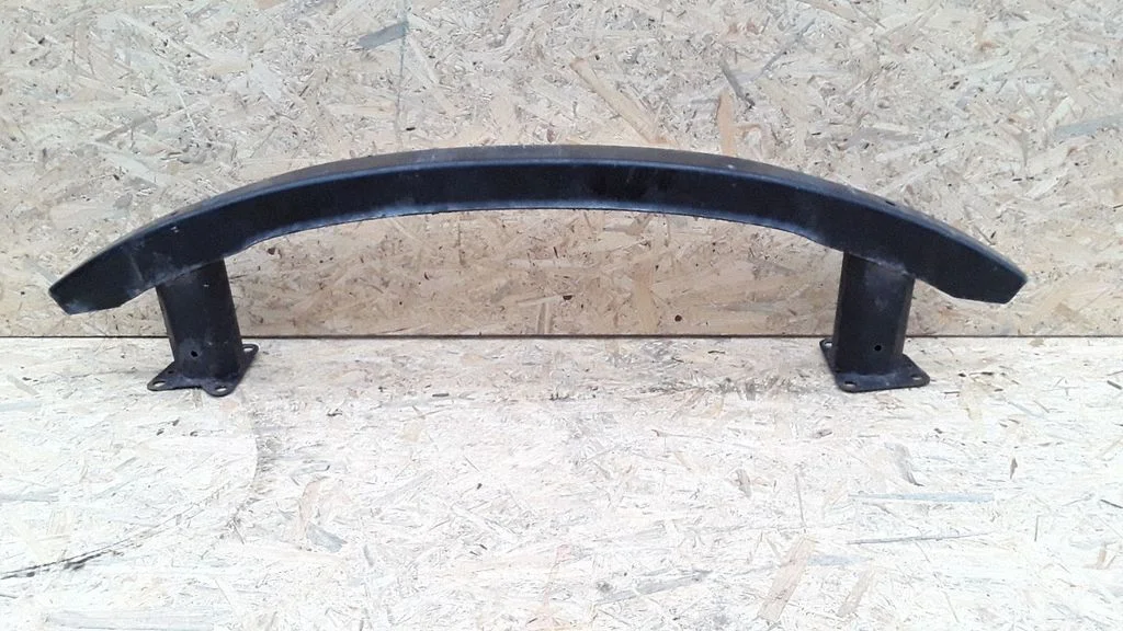 Rear bumper cross member – Volkswagen Passat B5.5 (2001-2005)