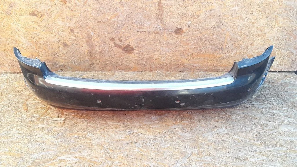 Tagumine kaitseraud 8E9807521B