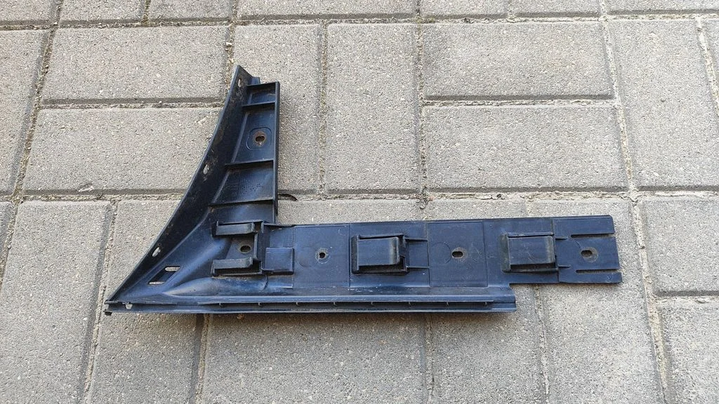 Rear bumper mounting bracket – Volkswagen Phaeton (2002-2016)