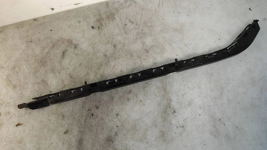 Rear bumper mounting bracket A2128851263