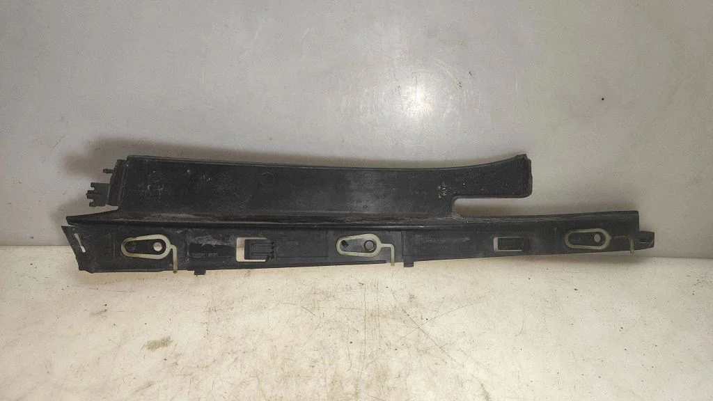 Rear bumper mounting bracket – Citroen C4 I (2004-2010)