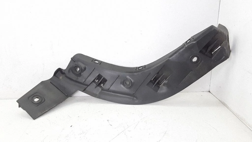 Rear bumper mounting bracket 5P0807375A