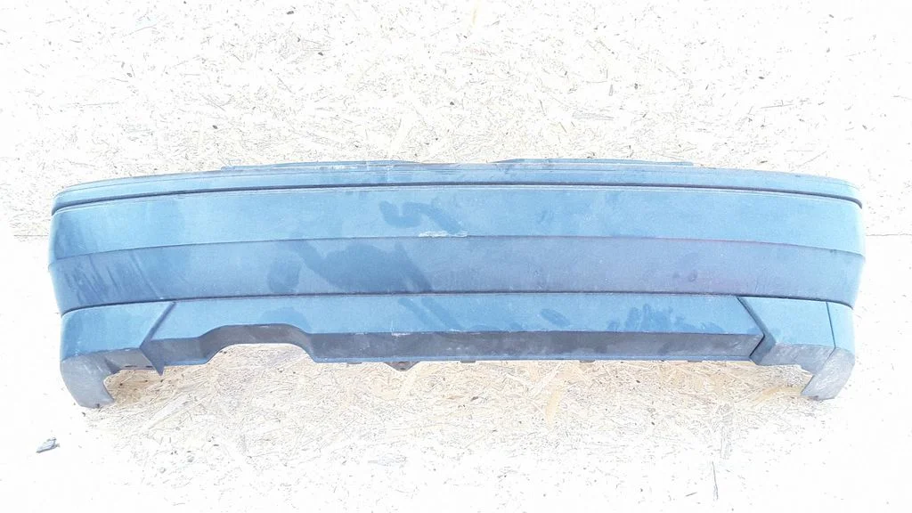 Rear bumper mounting bracket – Volkswagen Golf III (1992-1997)