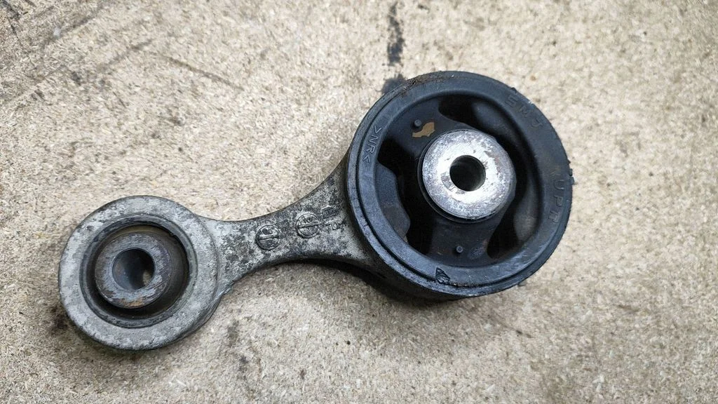 Gearbox mount – Honda Civic (2006-2011)