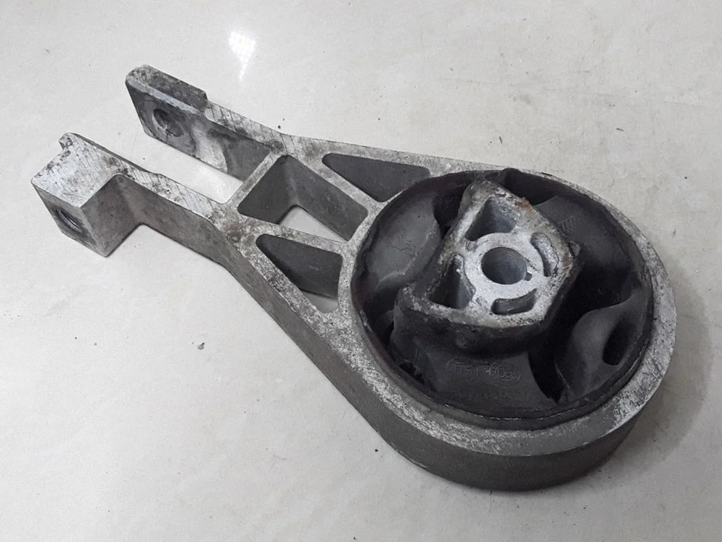 Gearbox mount – Opel Corsa D (2006-2014)