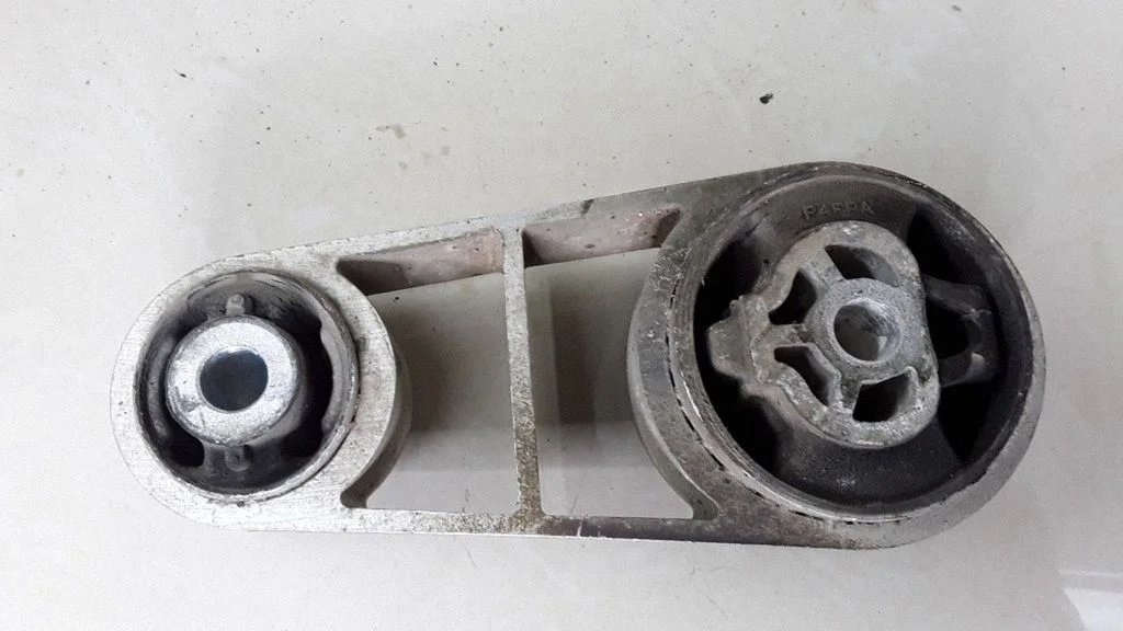 Gearbox mount – Ford Mondeo Mk III (2000-2007)