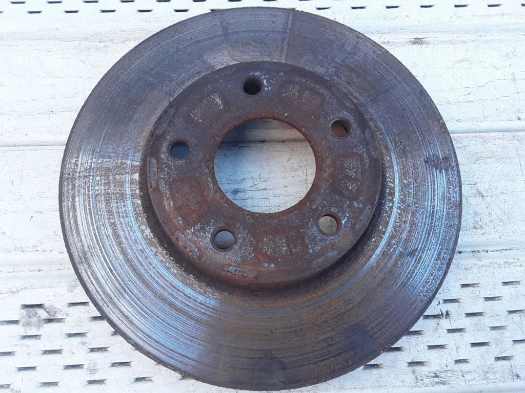 Front brake disc – Nissan Almera N16 (2000-2010)