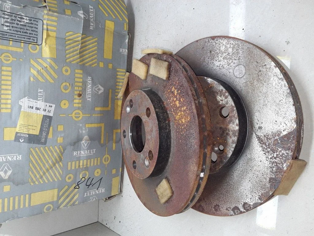 Front brake disc – Renault Laguna I (1994-2000)