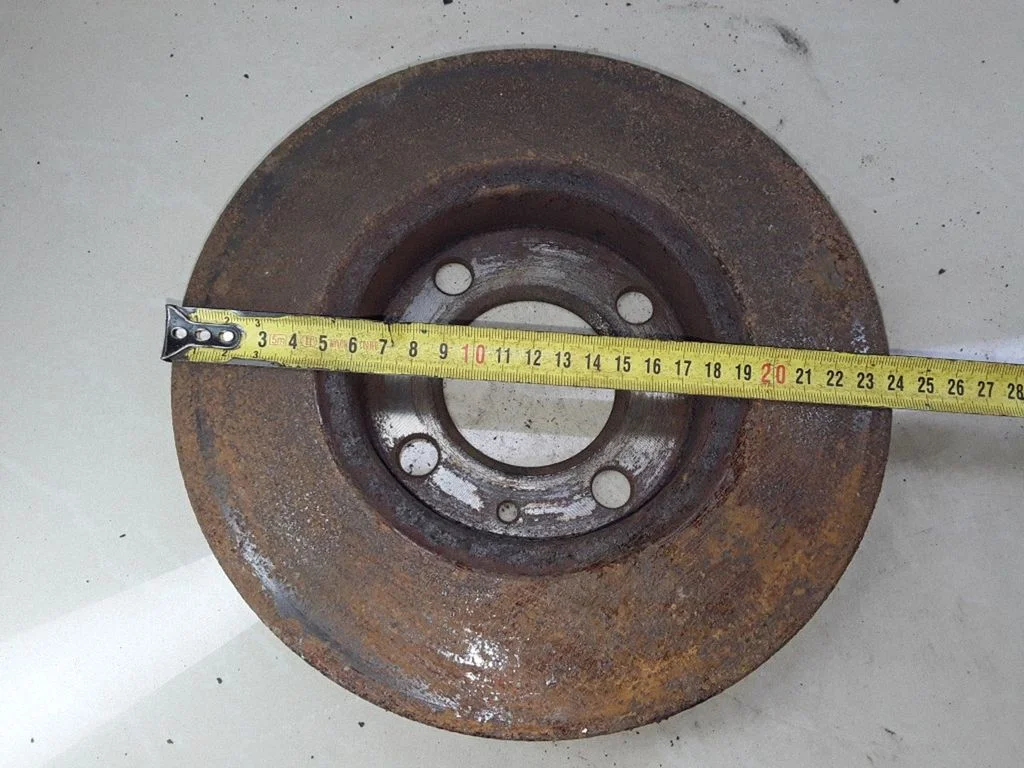 Front brake disc – Volkswagen Golf III (1992-1997)