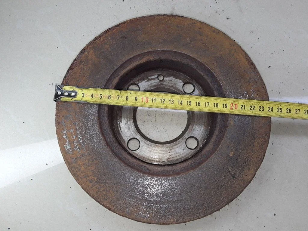 Front brake disc – Volkswagen Golf III (1992-1997)