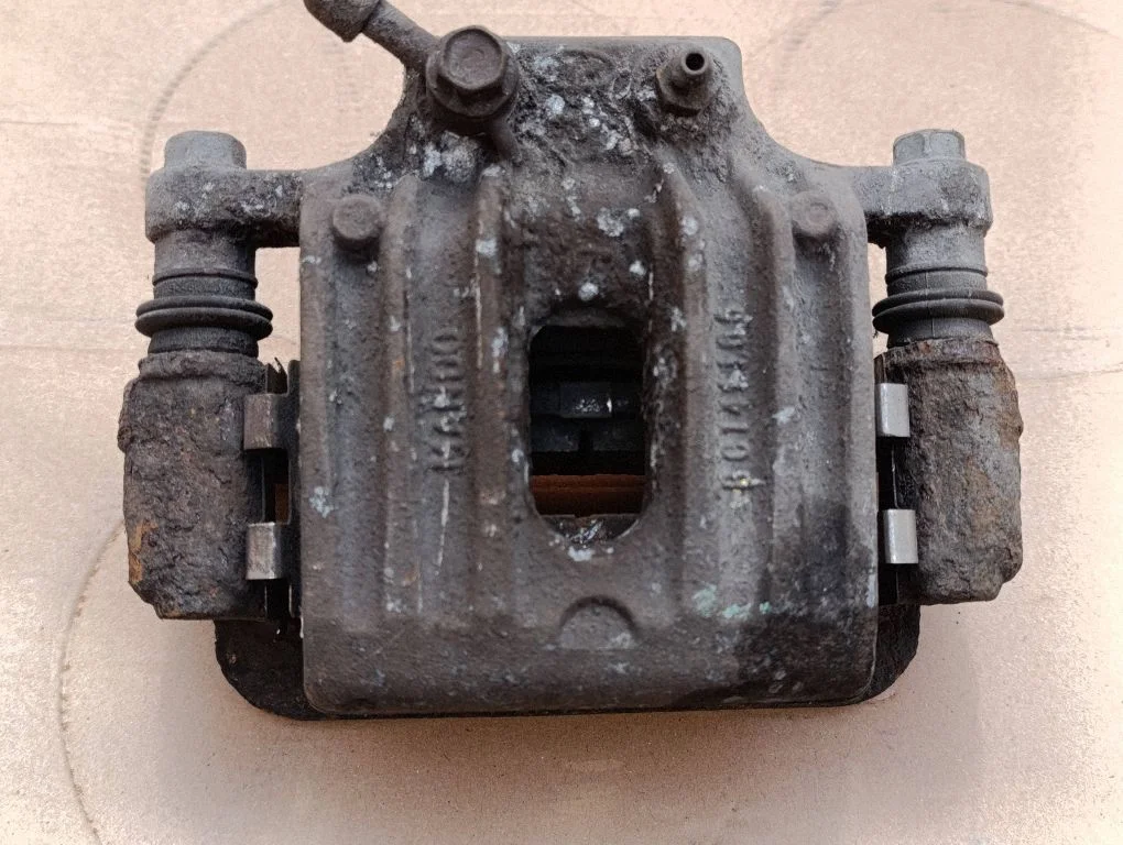 Tagumine pidurisadul – parem