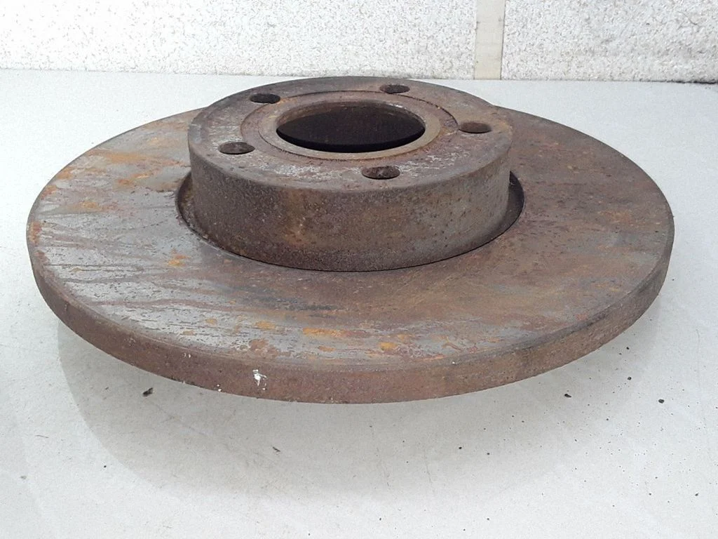 Front brake disc – Audi 100 S4 C4 (1990-1995)