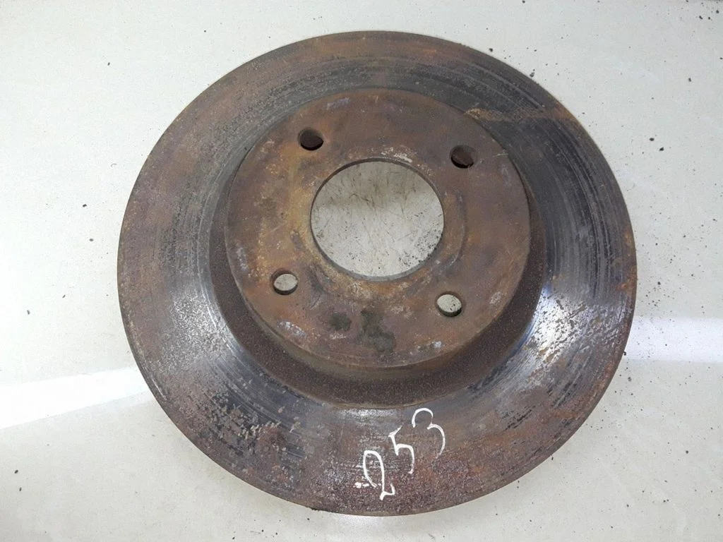 Front brake disc – Nissan Primera (2000-2001)