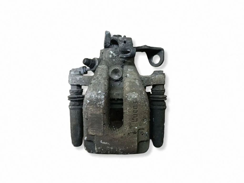 Tagumine pidurisadul – vasak