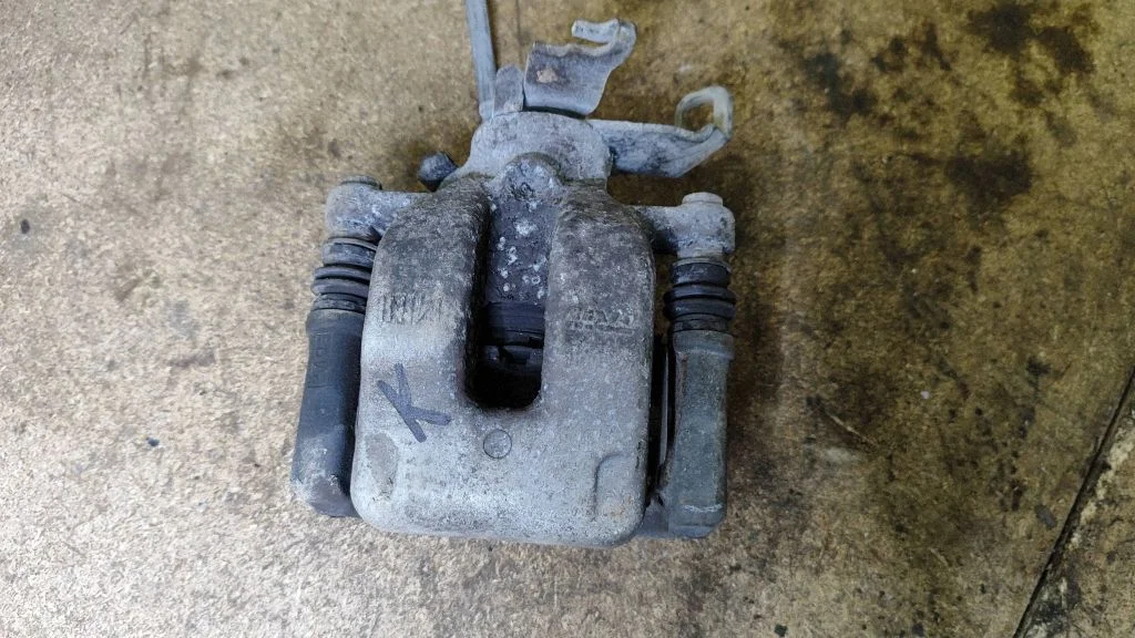 Zacisk hamulcowy tylny – Mini Cooper Countryman R60 (2011-2016)