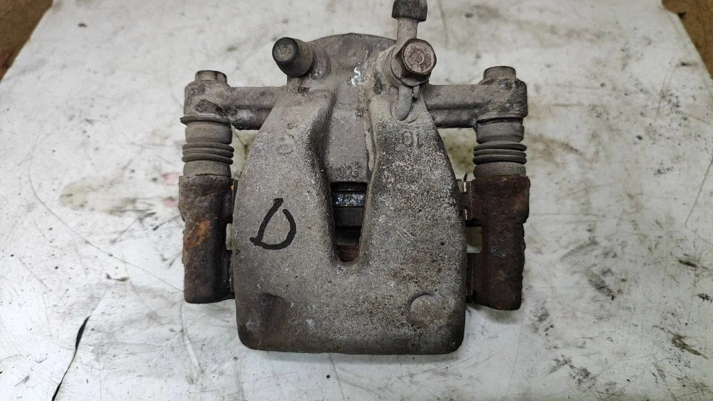 Tagumine pidurisadul – Toyota Avensis T250 (2006-2009)