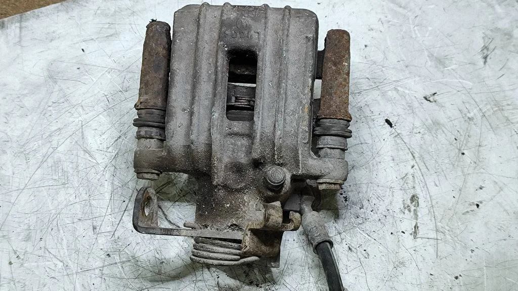 Tagumine pidurisadul – Audi A4 S4 B6 8E 8H (2001-2005)