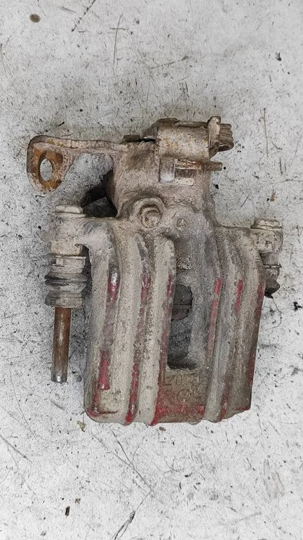 Tagumine pidurisadul – Audi A4 S4 B5 8D (1994-1999)