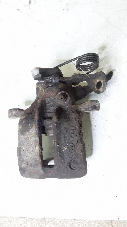 Tagumine pidurisadul – Audi A4 S4 B5 8D (1994-1999)