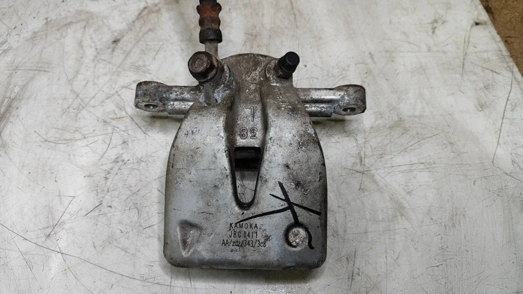 Tagumine pidurisadul – Toyota Avensis T250 (2006-2009)