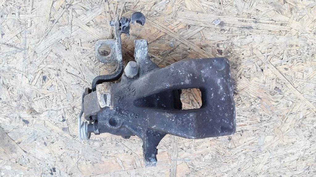 Rear brake caliper – Citroen C4 I (2004-2010)