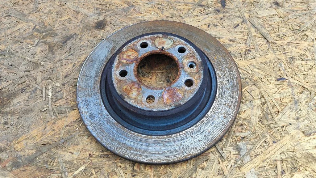 Rear brake disc