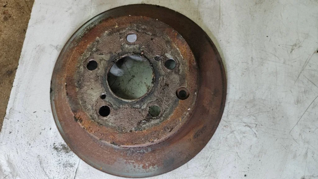 Tagumine piduriketas – Toyota Avensis T250 (2006-2009)