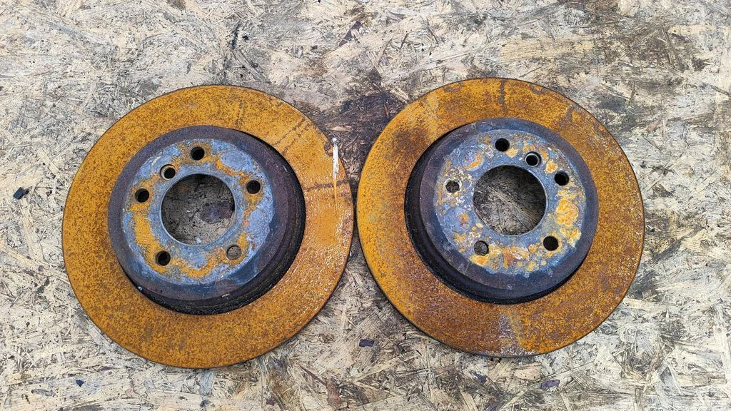 Rear brake disc – BMW 5 Series E60 E61 (2004-2010)