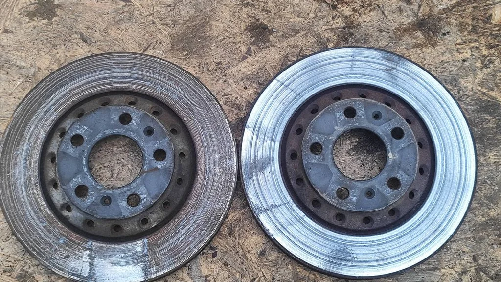 Rear brake disc – Volkswagen Phaeton (2002-2016)