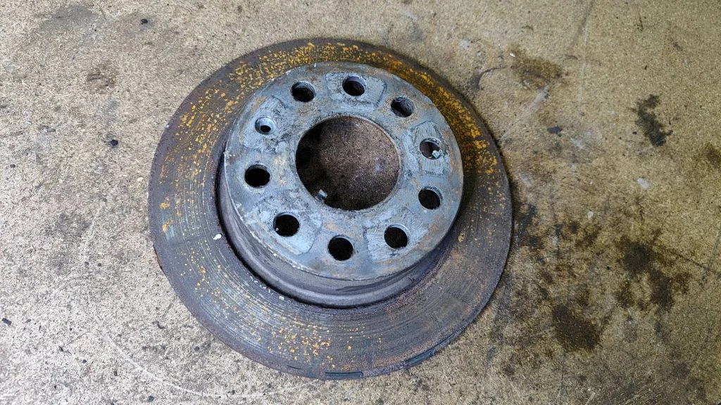 Rear brake disc – Volkswagen Eos (2006-2010)