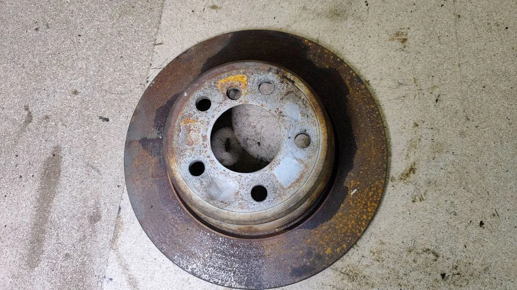 Rear brake disc – BMW X5 E53 (1999-2006)