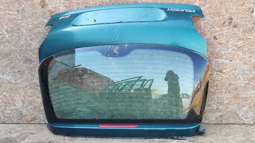 Tailgate/trunk/boot lid