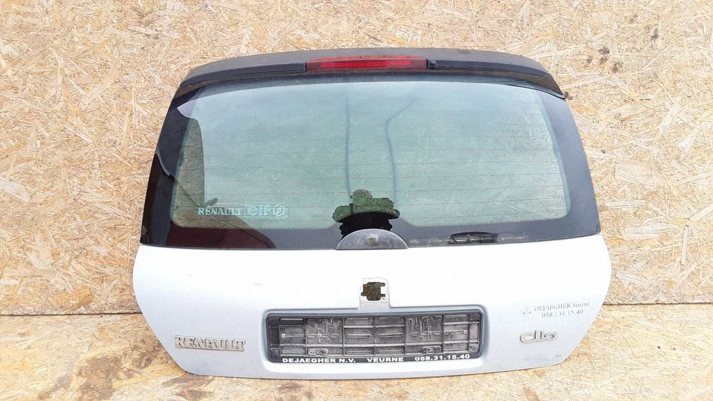 Klapa bagażnika – Renault Clio II (1998-2001)