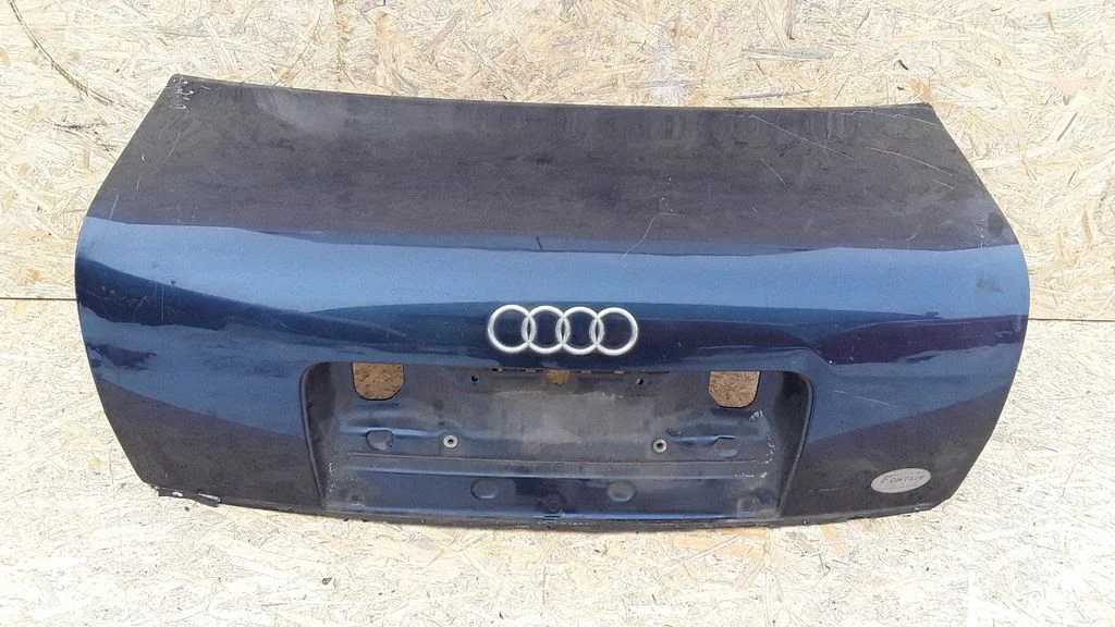 Tailgate/trunk/boot lid