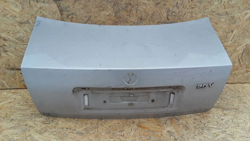Tailgate/trunk/boot lid