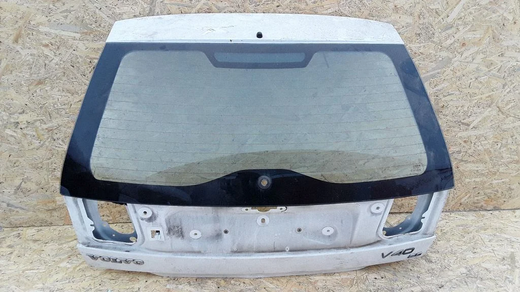 Tailgate/trunk/boot lid E143R001025