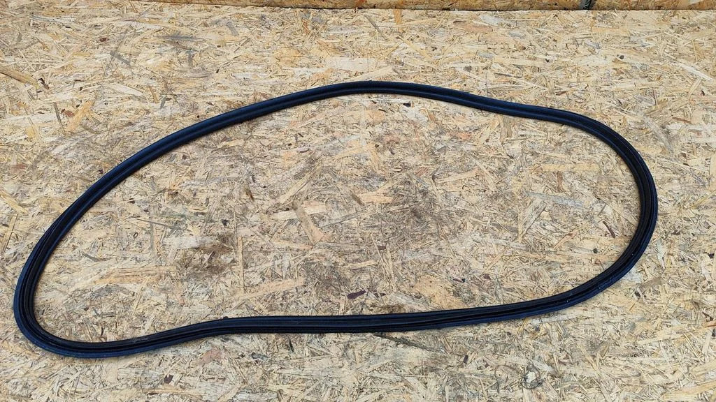 Loading door rubber seal (on body) – Hyundai Bayon (2021-)