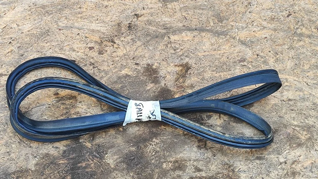 Loading door rubber seal (on body) – Audi A1 (2010-2018)