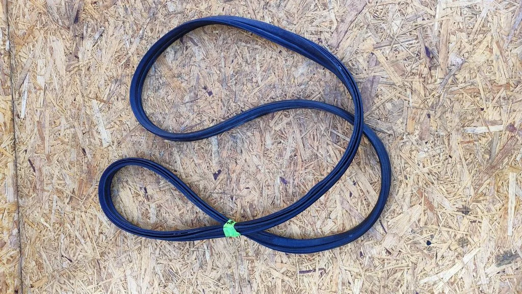 Loading door rubber seal (on body) – Mitsubishi Lancer Evolution X (2008-2014)