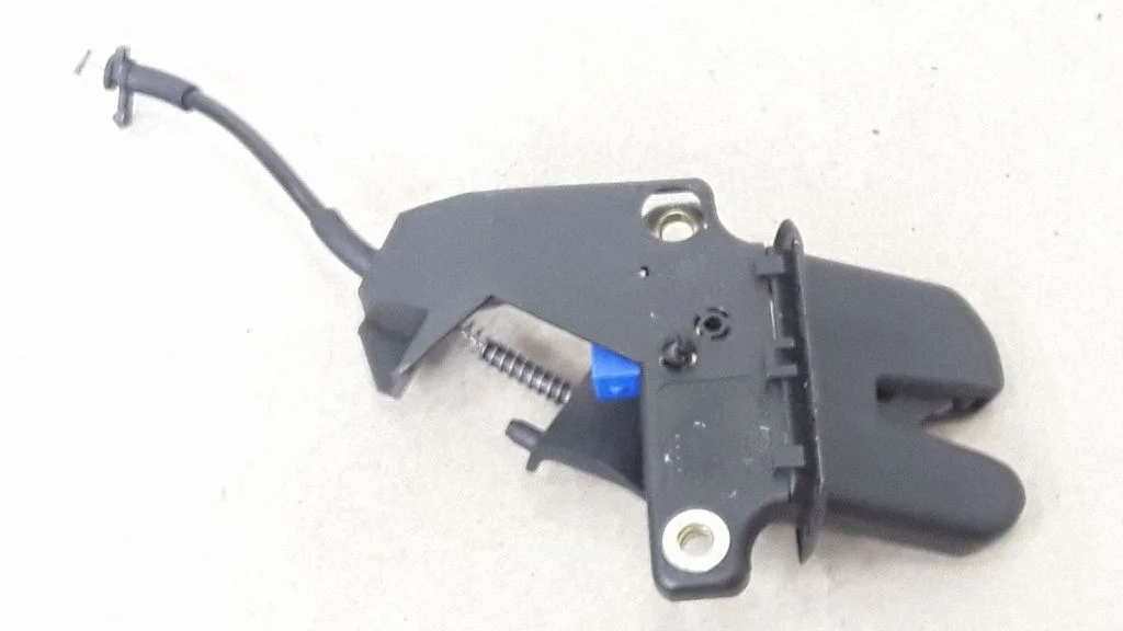 Tailgate/trunk/boot lock/catch/latch – Audi A4 S4 B6 8E 8H (2001-2005)