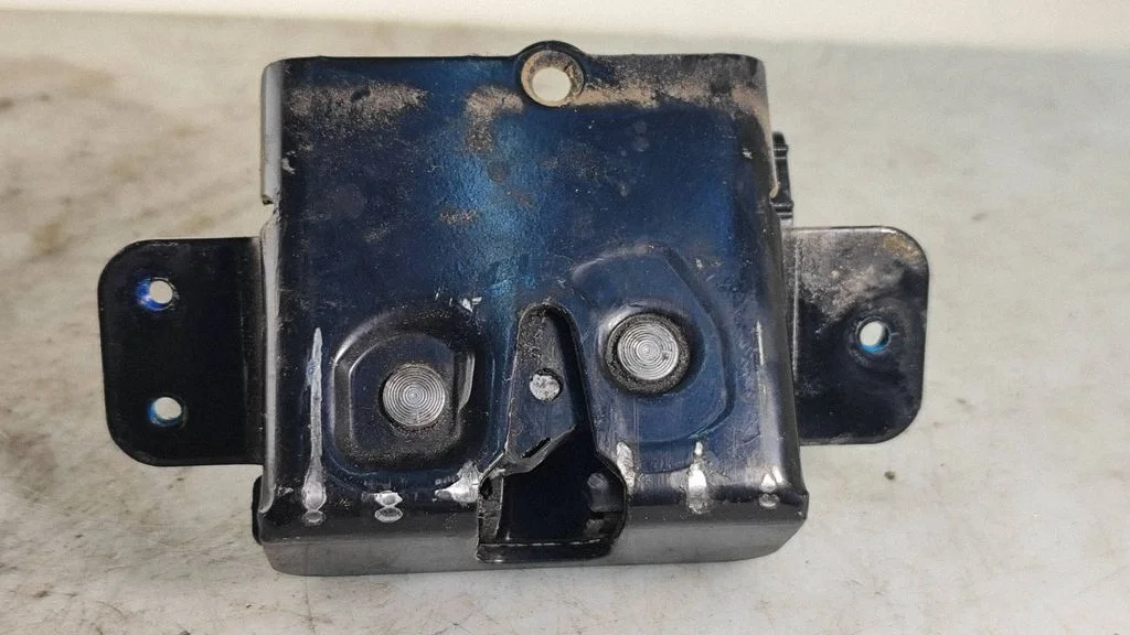 Tailgate/trunk/boot lock/catch/latch – Opel Antara (2006-2016)