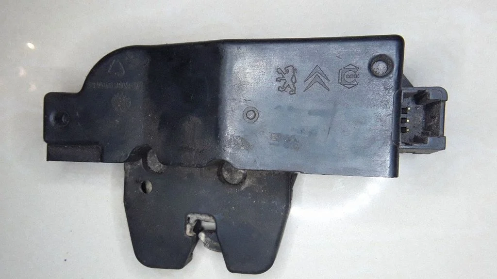 Tailgate/trunk/boot lock/catch/latch 9633089280