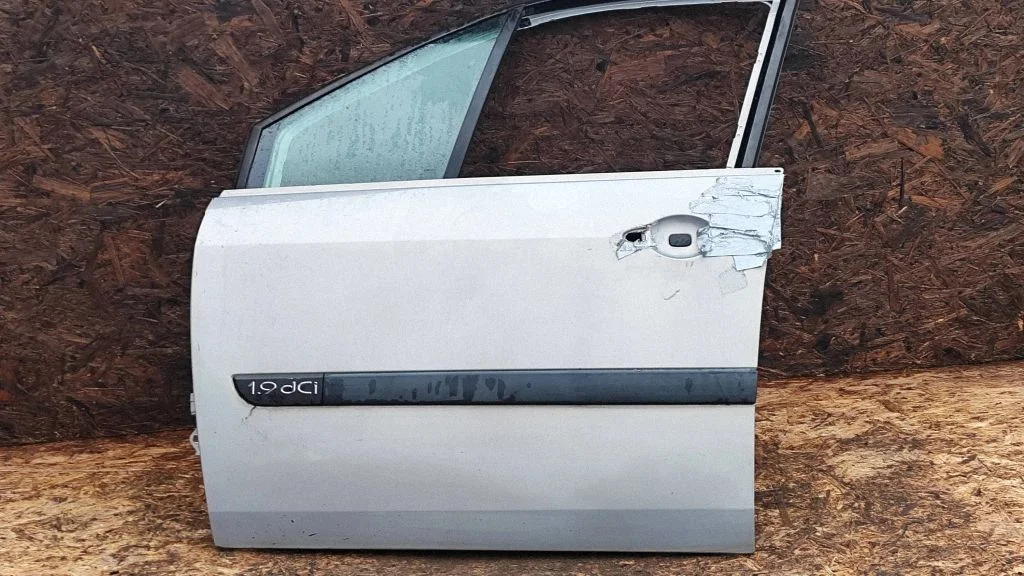 Front door – Renault Scenic II - Grand scenic II (2003-2006)