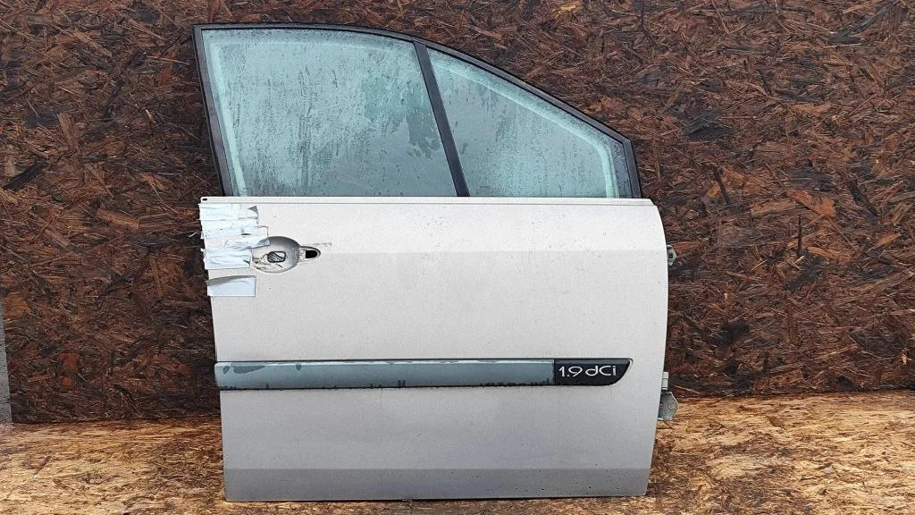 Front door – Renault Scenic II - Grand scenic II (2003-2006)